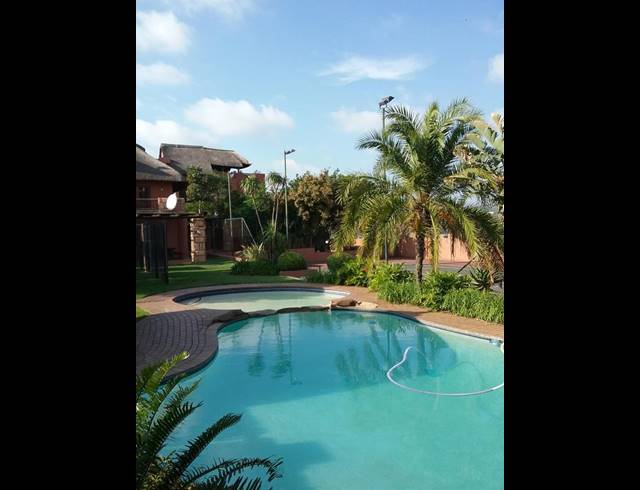1 BEDROOM APARTMENT FOR SALE IN SUNNINGHILL